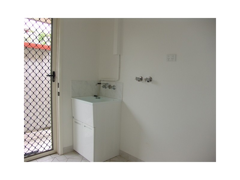 2 Banksia Place, Kawana, Rockhampton QLD 4700