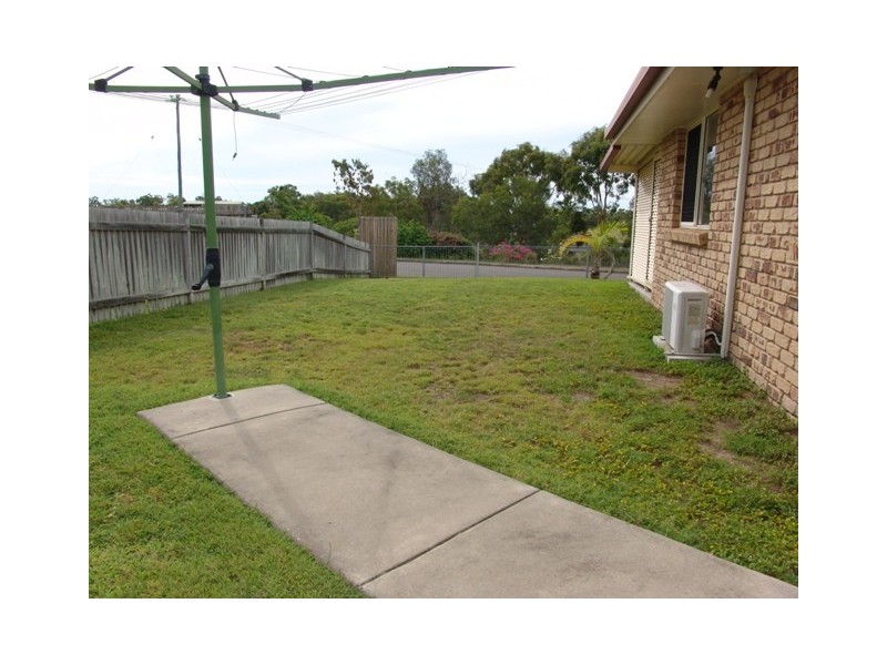2 Banksia Place, Kawana, Rockhampton QLD 4700