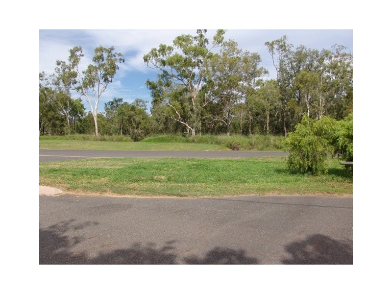 925 Norman Road, Parkhurst QLD 4702