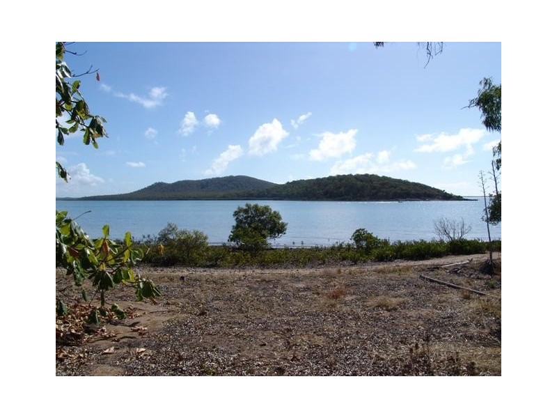 0   Island Esplanade Quion Island, Gladstone QLD 4680