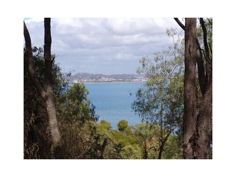 0   Island Esplanade Quion Island, Gladstone QLD 4680