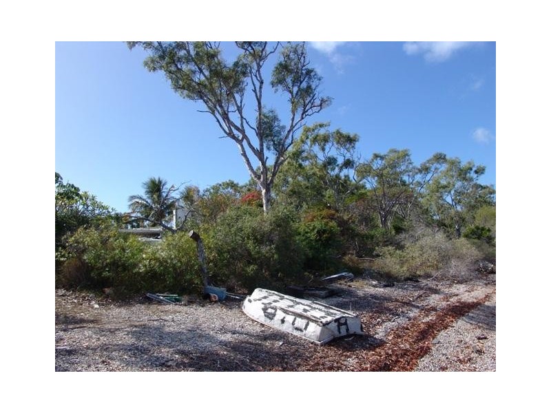 0   Island Esplanade Quion Island, Gladstone QLD 4680