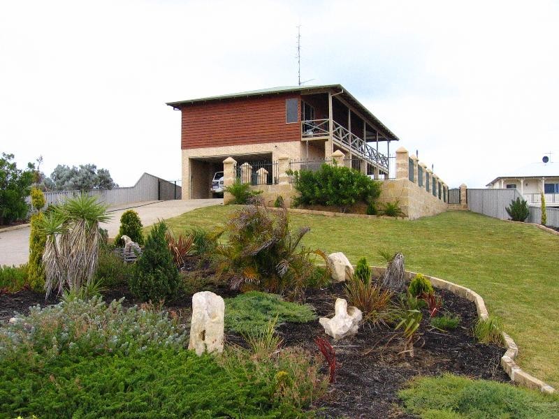 26  Edwards Street, Seabird WA 6042