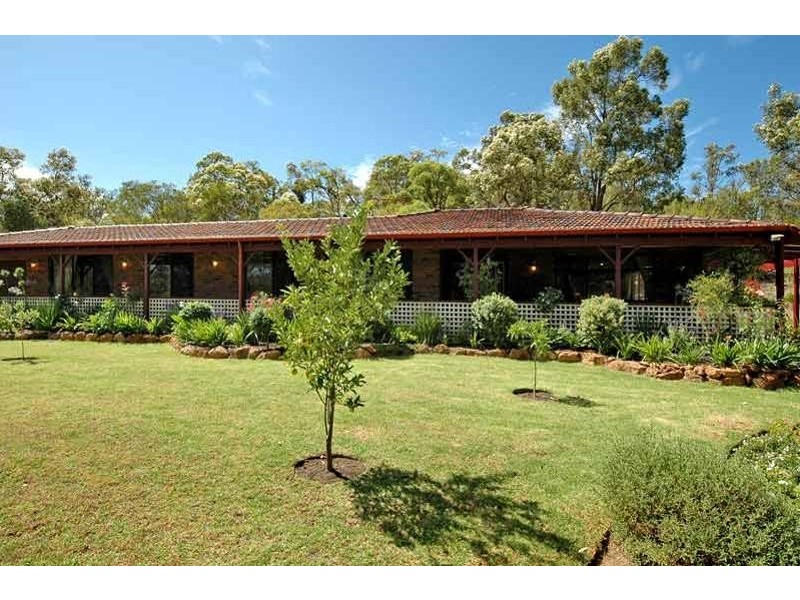 3680  Phillips Road, Mahogany Creek WA 6072