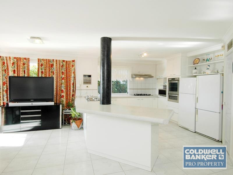 30 James Road, Kardinya WA 6163