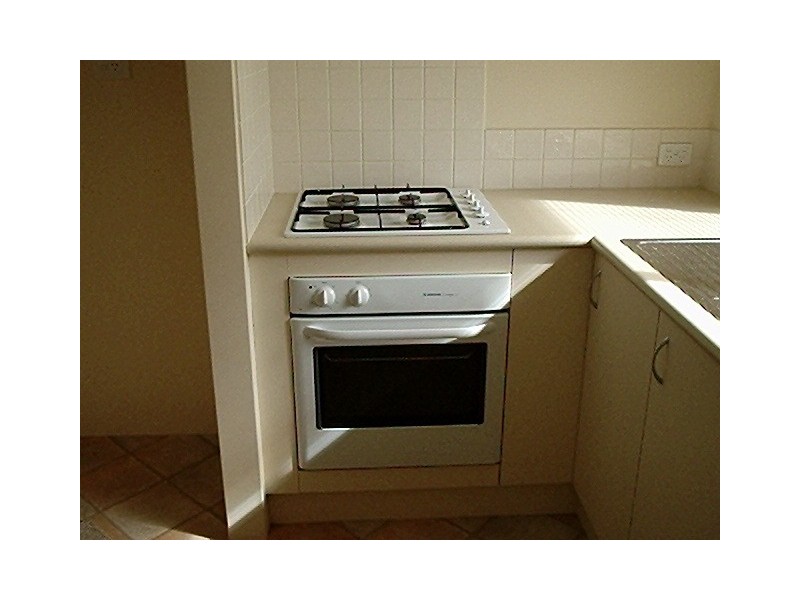 8/23-25   Sydenham Street, Rivervale WA 6103