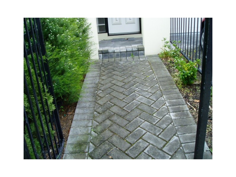 2B Randell Street, Perth WA 6000