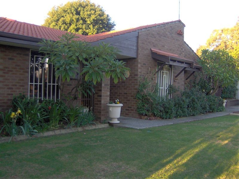 17  Higham Hill, Swan View WA 6056