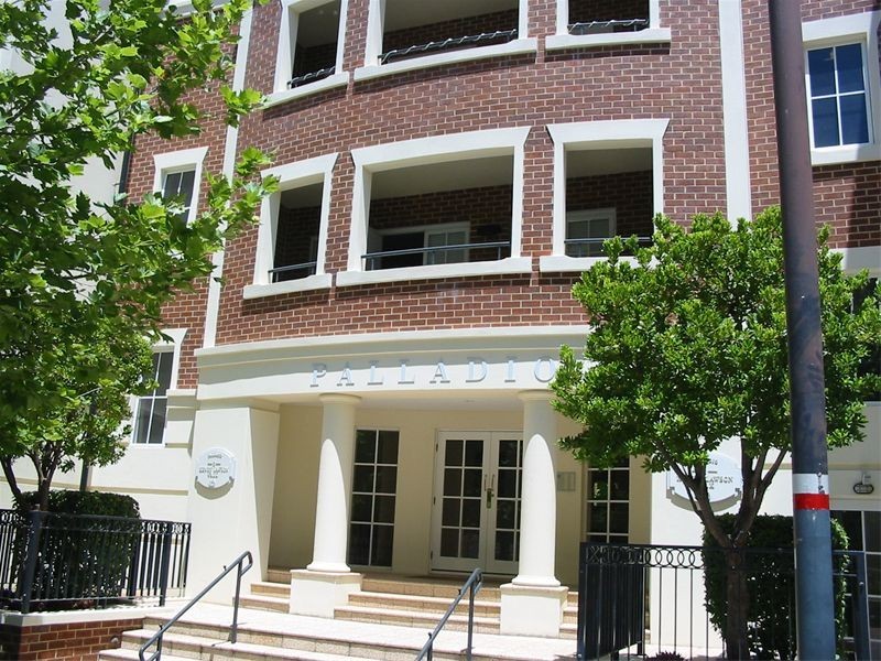 6/2  Henry Lawson Walk, East Perth WA 6004