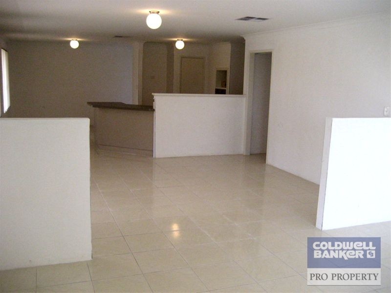 35  Araluen Crescent, Bertram WA 6167