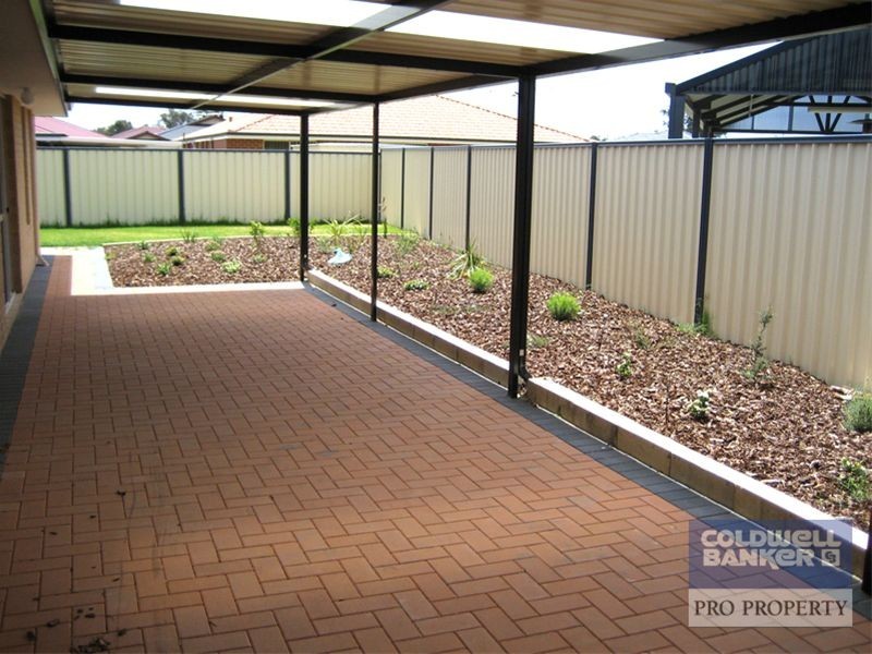 35  Araluen Crescent, Bertram WA 6167