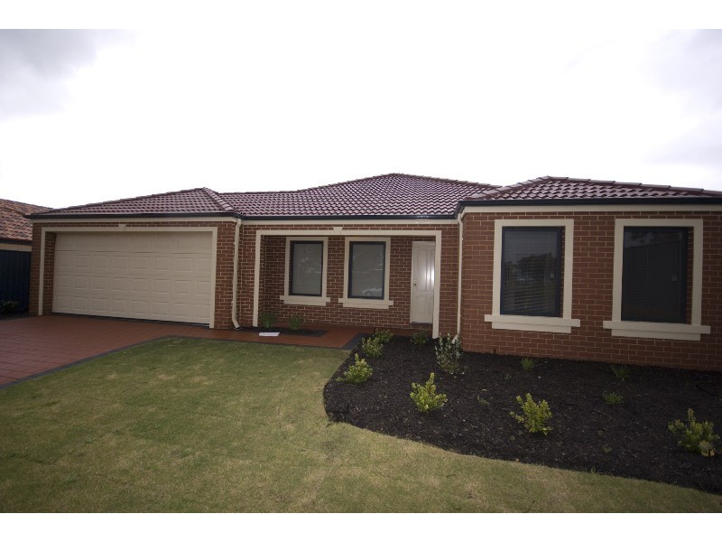 24  Larsen Road, Byford WA 6122