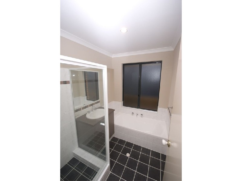24  Larsen Road, Byford WA 6122