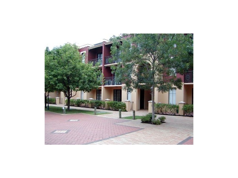 45/99  Wellington Street, East Perth WA 6004