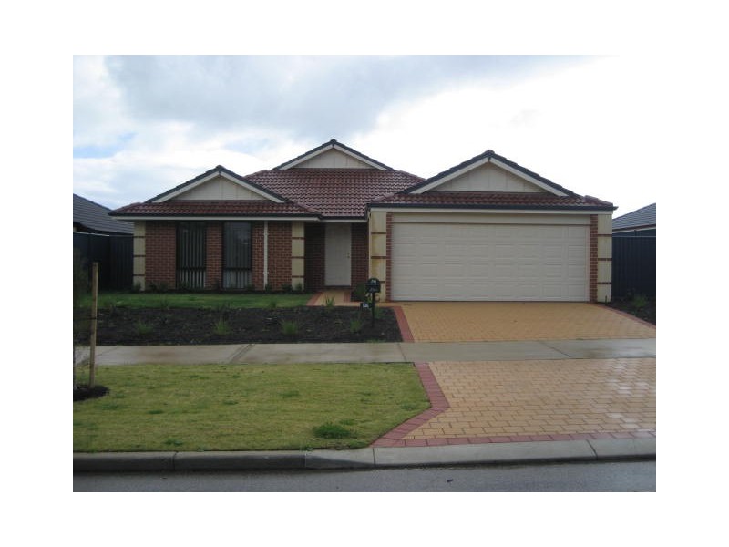 30  Larsen Road, Byford WA 6122