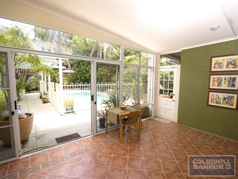 60   Kitchener Road, Melville WA 6156