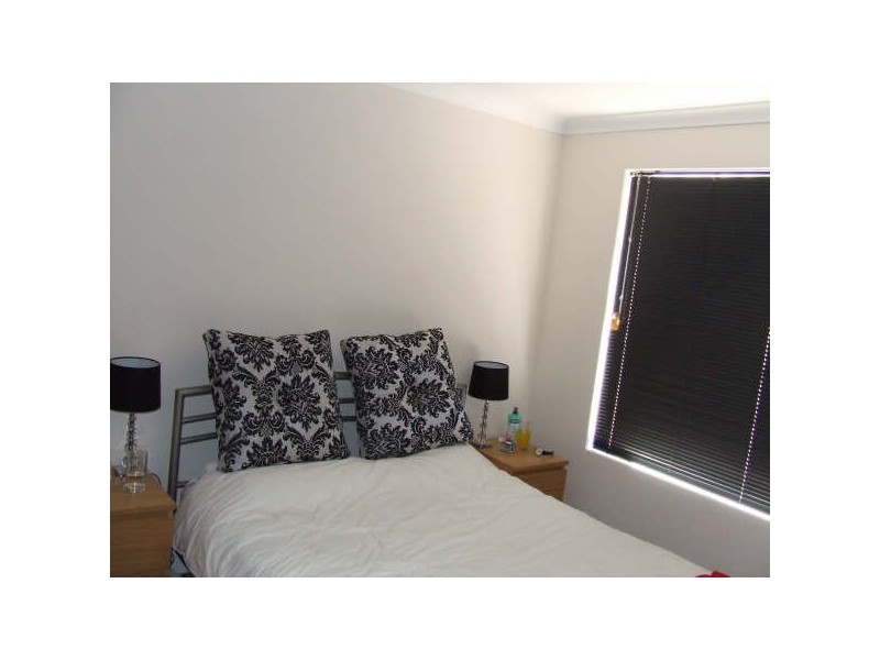 5  Alandale Bend, Banksia Grove WA 6031