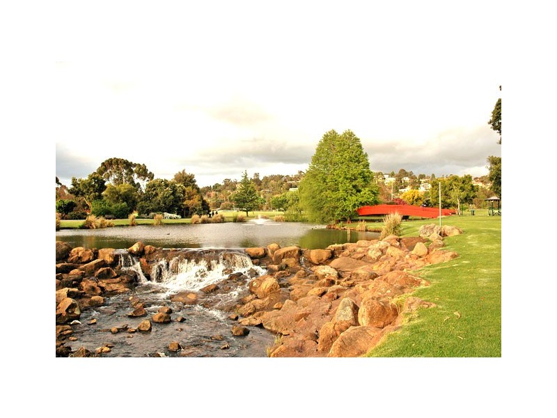 Lot 315  Sylvan Way, Seville Grove WA 6112