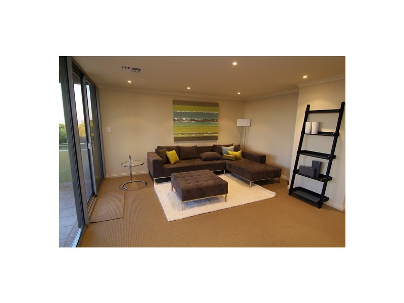 5/700 Caves Road, Yallingup WA 6282