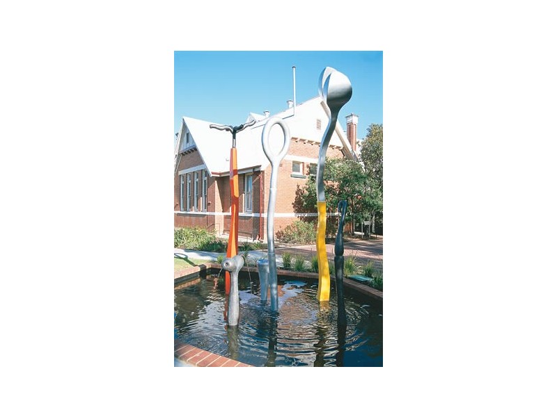 30/10  keane Street, Midland WA 6056