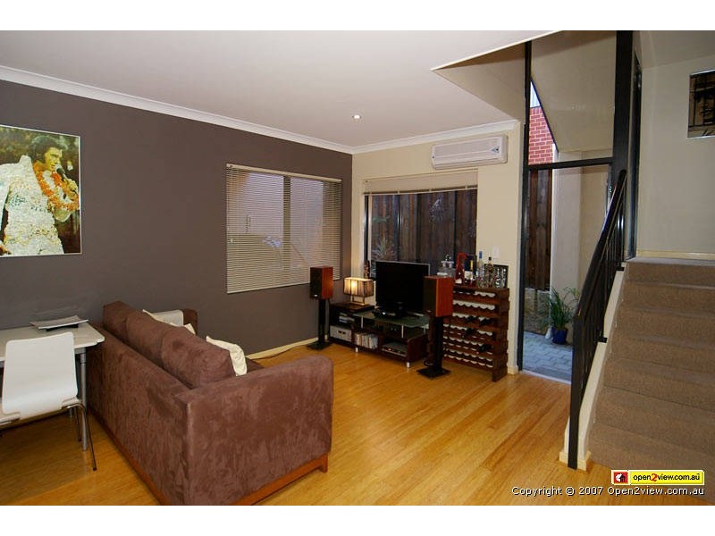9/386 Stirling Street, Highgate WA 6003
