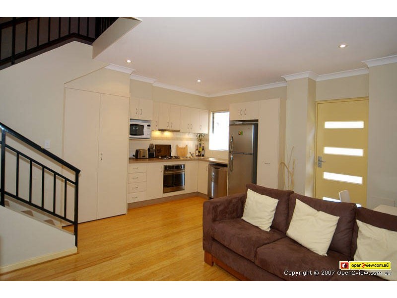 9/386 Stirling Street, Highgate WA 6003