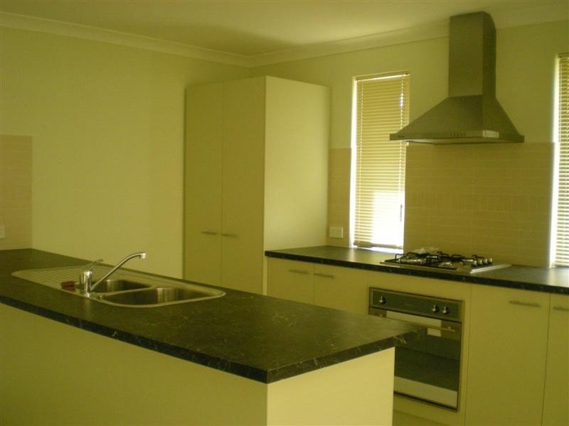 6 Chattanooga Vista, Clarkson WA 6030