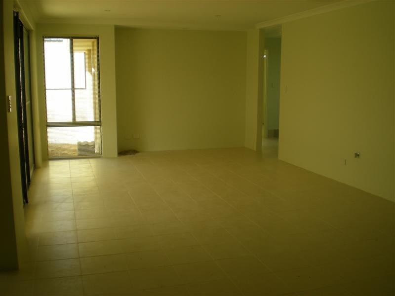 6 Chattanooga Vista, Clarkson WA 6030