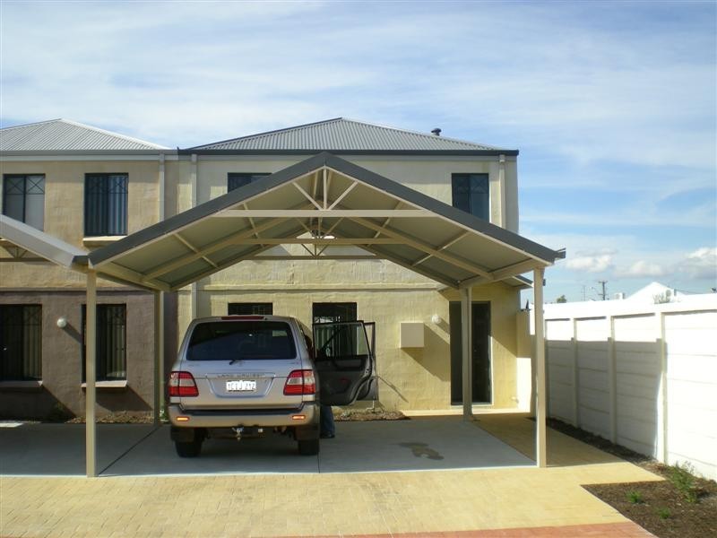 9/11  Choseley Place, Langford WA 6147