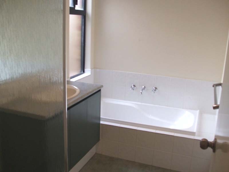 1/11  Priest Road, Landsdale WA 6065