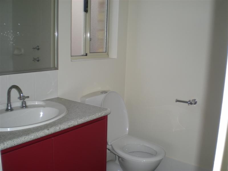 6/11  Priest Road, Landsdale WA 6065