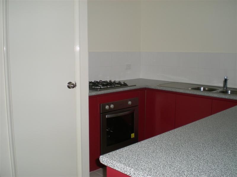 6/11  Priest Road, Landsdale WA 6065