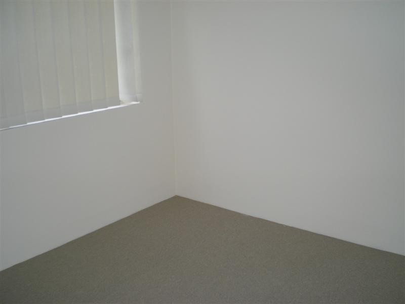 6/11  Priest Road, Landsdale WA 6065