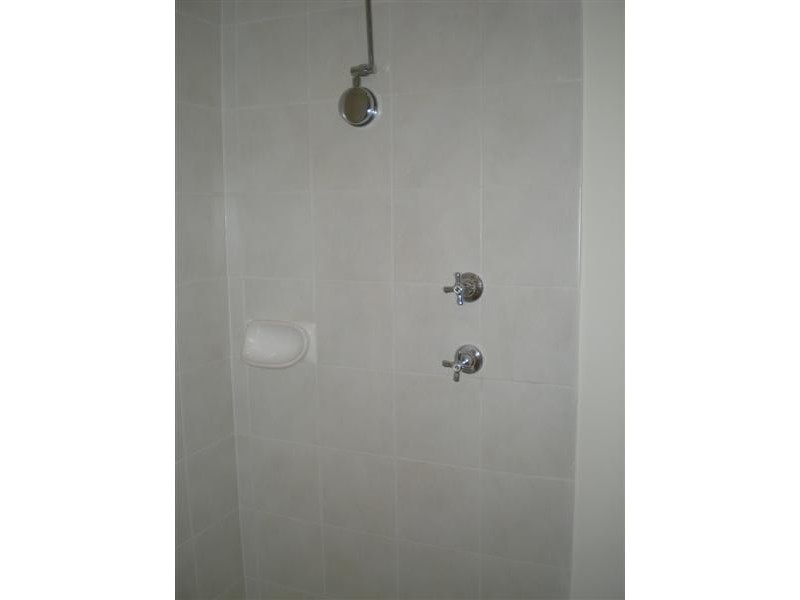 9/11  Priest Road, Landsdale WA 6065