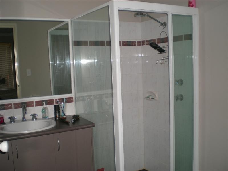 32  Larsen Road, Byford WA 6122