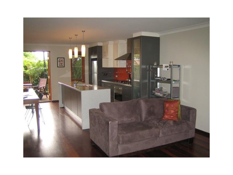 6/7  Burgess Street, Leederville WA 6007