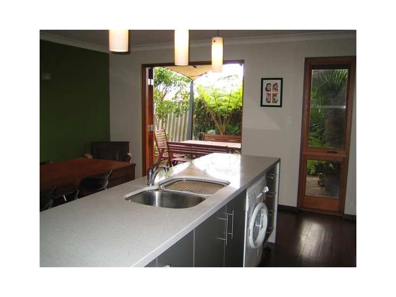 6/7  Burgess Street, Leederville WA 6007