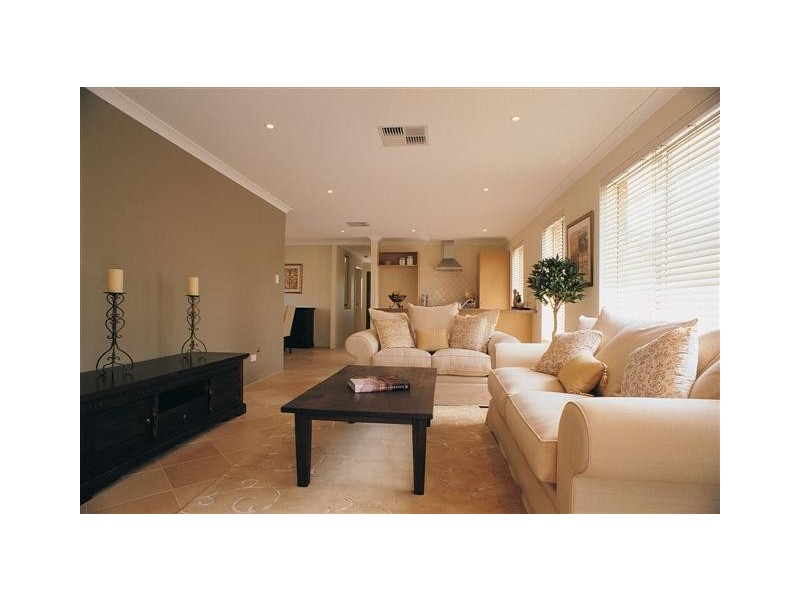 12  Riverlinks Drive, Clarkson WA 6030