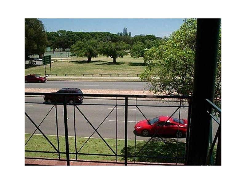 109/7 -11  Heirisson Way, Victoria Park WA 6100