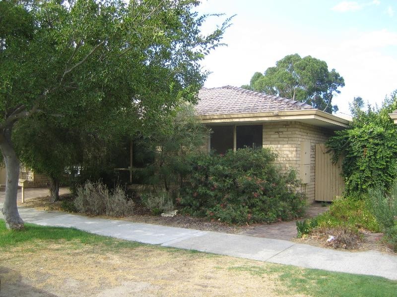 27  Hordern Street, Victoria Park WA 6100