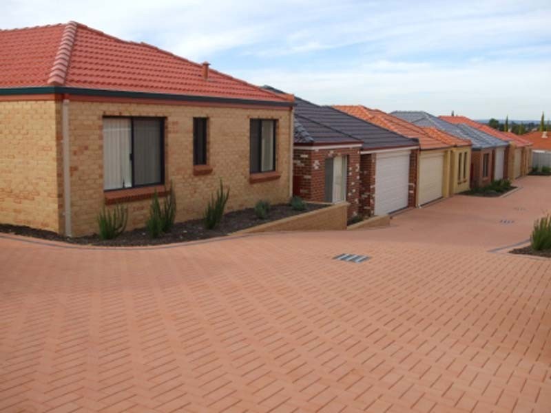 6/11 Priest Road, Landsdale WA 6065