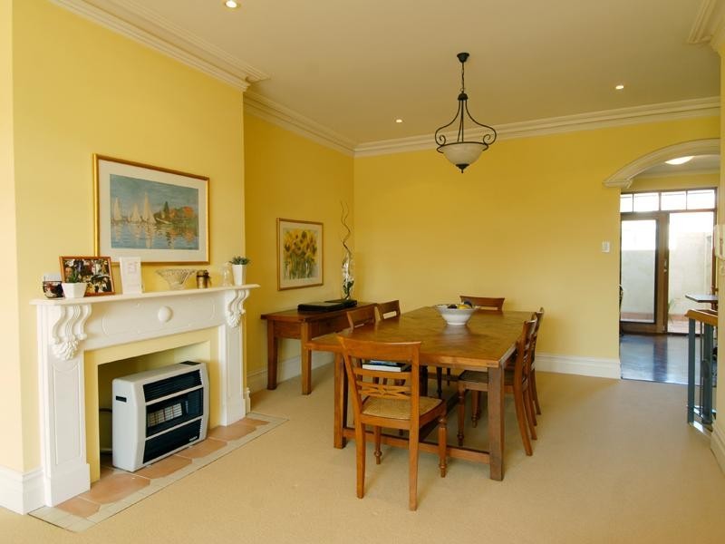 9/12   Doepel Street, North Fremantle WA 6159