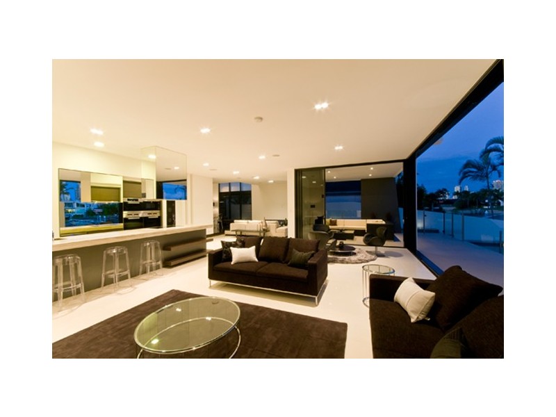 91  Gibraltar Drive, Isle Of Capri QLD 4217