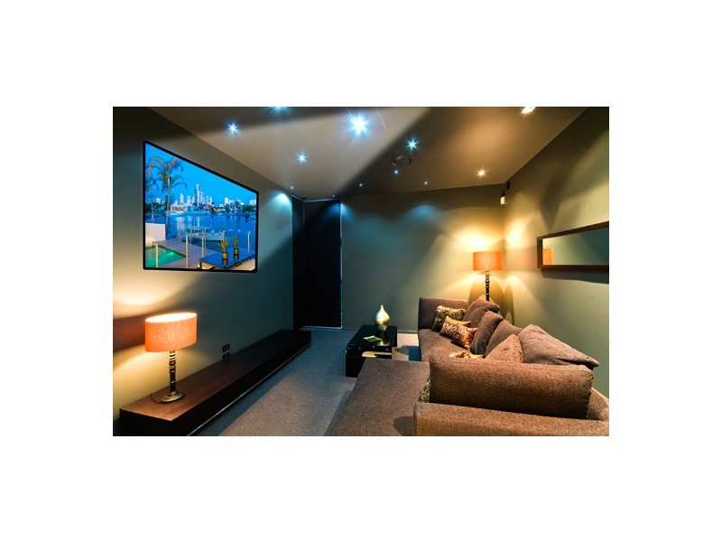 91  Gibraltar Drive, Isle Of Capri QLD 4217