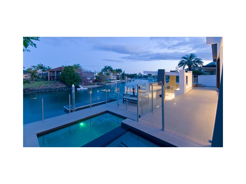 91  Gibraltar Drive, Isle Of Capri QLD 4217