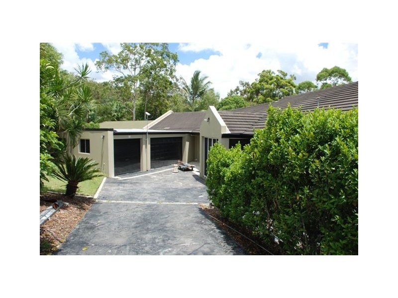 27A Ben Lomond Drive, Highland Park QLD 4211