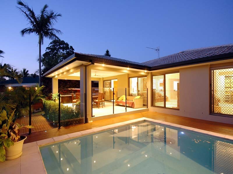 13A Garden Grove, Carrara QLD 4211