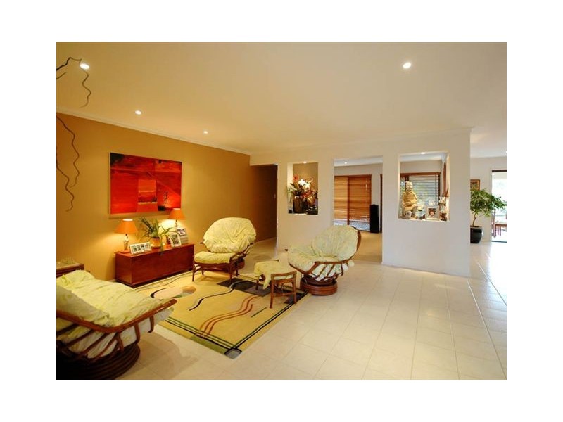 13A Garden Grove, Carrara QLD 4211