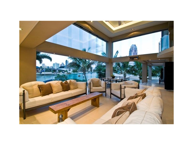 Paradise Waters QLD 4217