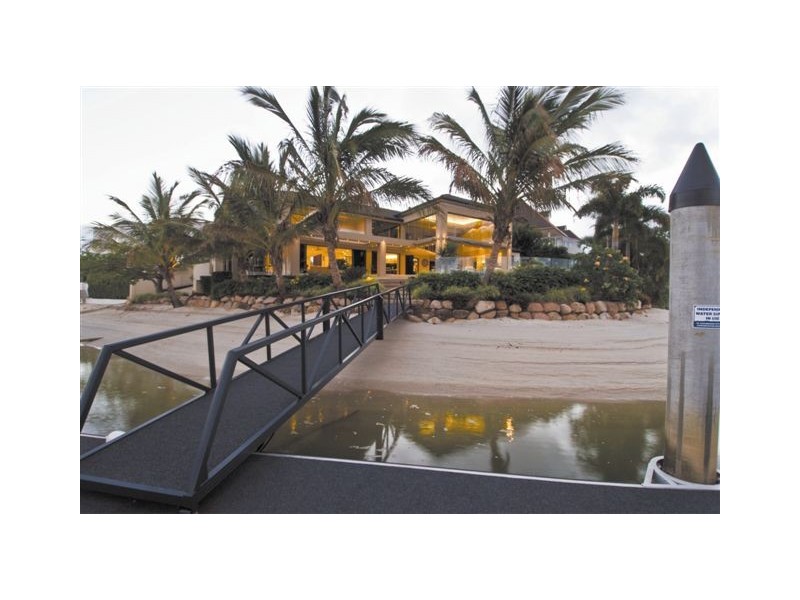 Paradise Waters QLD 4217